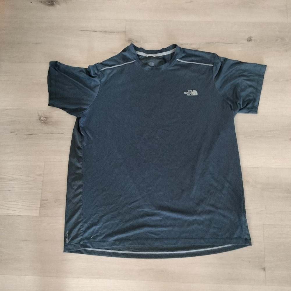 The North Face XL Shirt Dark Blue